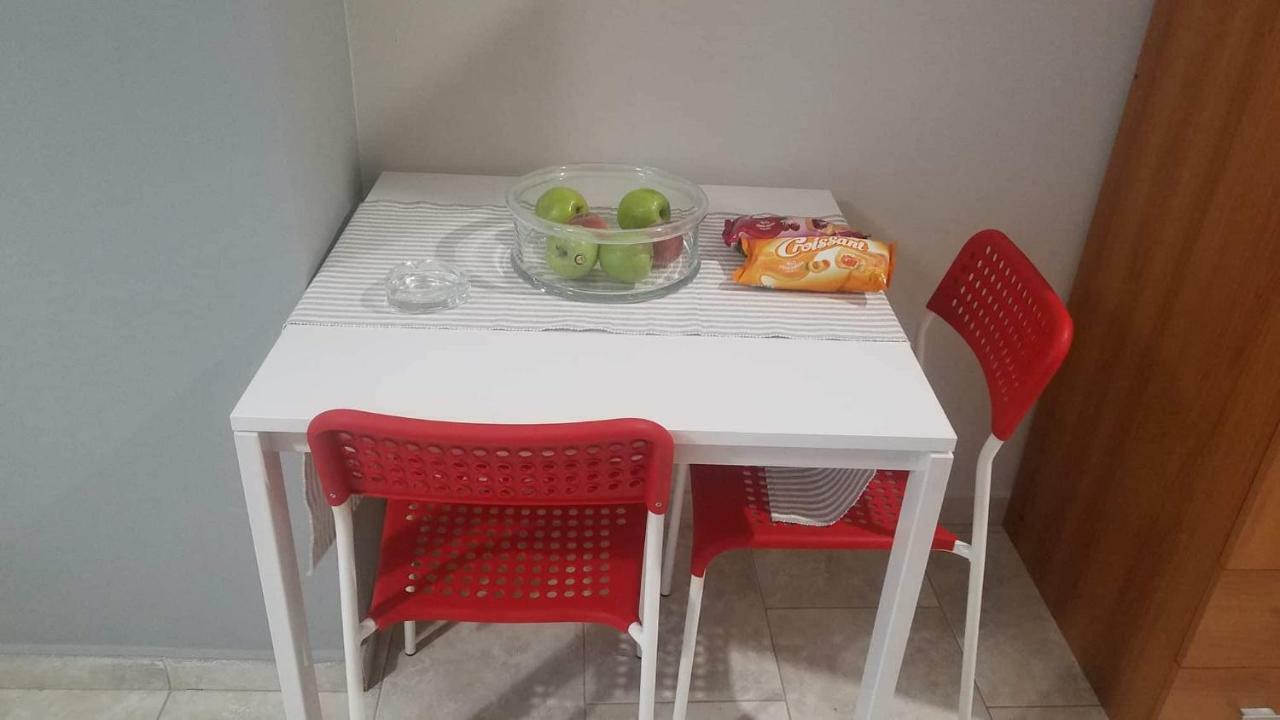 Yolanda Studios بيرايوس المظهر الخارجي الصورة